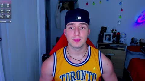 Snapshot of liam_oficial chatting on December 17, 4:45 am liam online show from December 17, 4:45 am