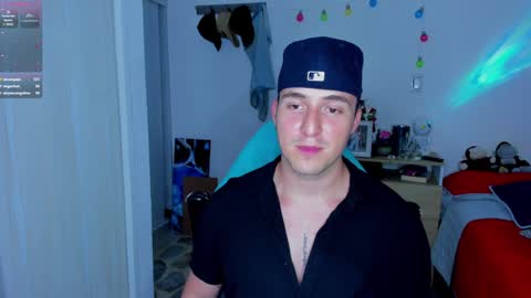 Snapshot of liam_oficial chatting on January 15, 6:01 am liam online show from January 15, 6:01 am