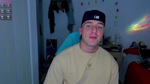 Snapshot of liam_oficial chatting on January 22, 3:31 am liam online show from January 22, 3:31 am