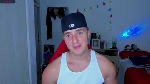 Snapshot of liam_oficial chatting on January 29, 3:33 am liam online show from January 29, 3:33 am