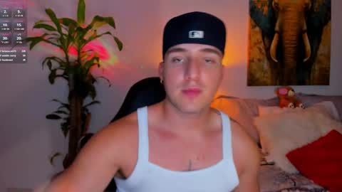 Snapshot of liam_oficial chatting on February 26, 8:26 am liam online show from February 26, 8:26 am