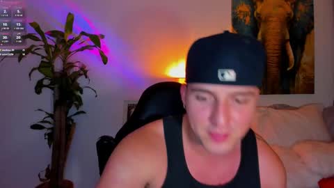 Snapshot of liam_oficial chatting on March 7, 6:24 am liam online show from March 7, 6:24 am