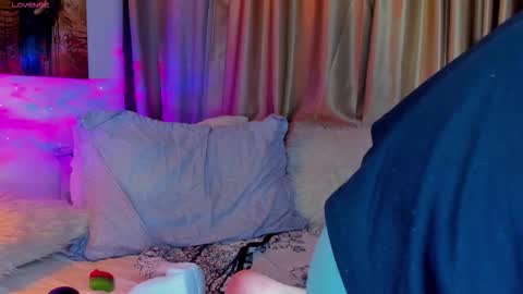 Snapshot of liam_oficial chatting on September 16, 2:12 am liam online show from September 16, 2:12 am