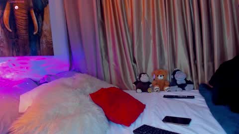 Snapshot of liam_oficial chatting on September 19, 2:35 am liam online show from September 19, 2:35 am