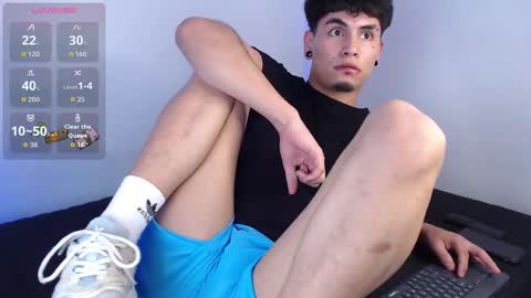 Snapshot of liam_ruiz_ chatting on September 17, 4:25 am Liam online show from September 17, 4:25 am