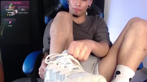Snapshot of liam_ruiz_ chatting on September 20, 4:24 am Liam online show from September 20, 4:24 am