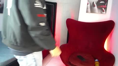 Liam  online show from February 14, 12:02 pm