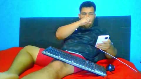Snapshot of liamcontie99 chatting on October 10, 5:17 am liam davies online show from October 10, 5:17 am