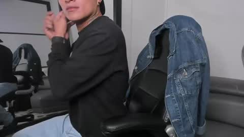 LiamDeep online show from September 30, 5:07 pm