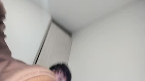 Liam online show from March 28, 6:24 am