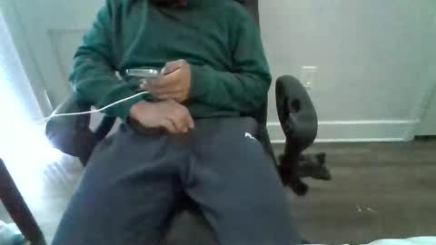 Snapshot of liamk121 chatting on December 19, 3:46 am liamk121 online show from December 19, 3:46 am