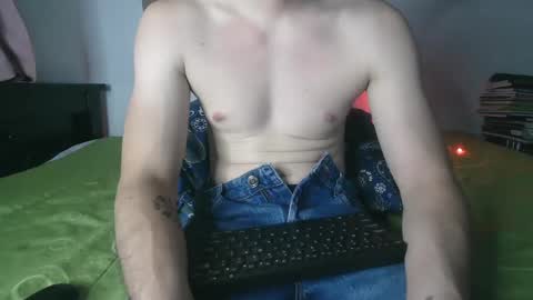 Snapshot of liammason_ chatting on October 27, 3:43 am liammason_ online show from October 27, 3:43 am