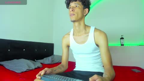 LIAM  KAI online show from April 4, 3:05 am