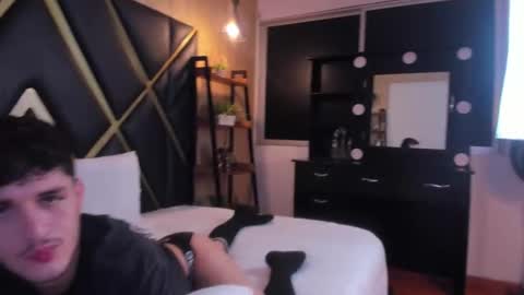 liammuller online show from November 8, 10:26 am