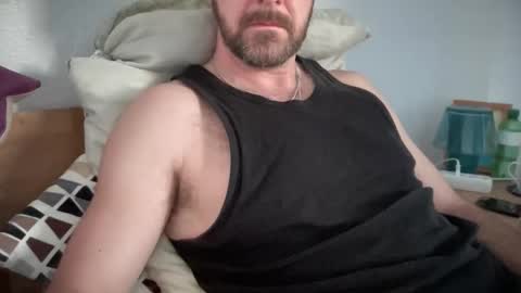 Snapshot of liamnilod chatting on November 8, 6:57 am Chris online show from November 8, 6:57 am