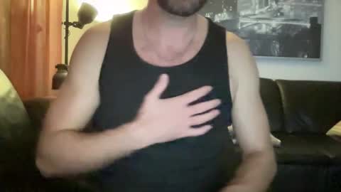 Snapshot of liamnilod chatting on November 10, 8:19 pm Chris online show from November 10, 8:19 pm