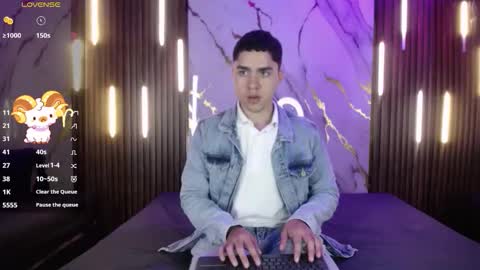 Liam online show from November 22, 12:15 pm