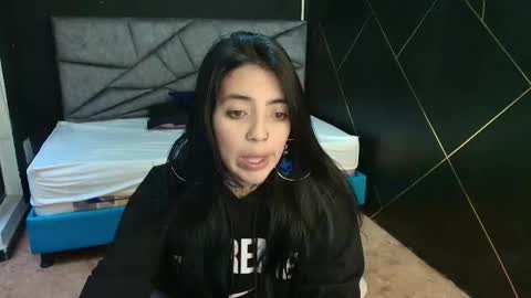 L I A M O N R O E online show from November 21, 11:53 am