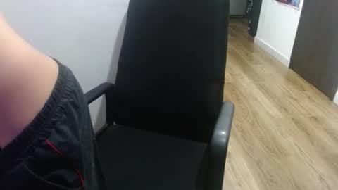 liamrides online show from September 13, 4:01 am