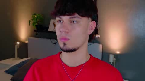 Snapshot of liamthunder05_ chatting on December 14, 1:16 pm Liam Thunder online show from December 14, 1:16 pm