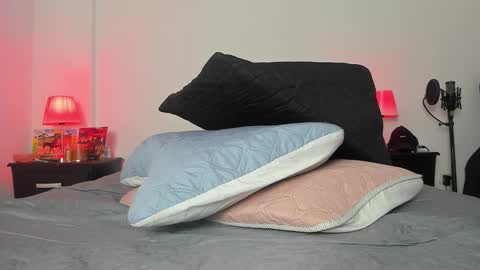 Snapshot of liamtrevor chatting on November 9, 4:49 pm liamtrevor online show from November 9, 4:49 pm