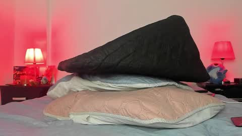 Snapshot of liamtrevor chatting on November 20, 8:52 pm liamtrevor online show from November 20, 8:52 pm