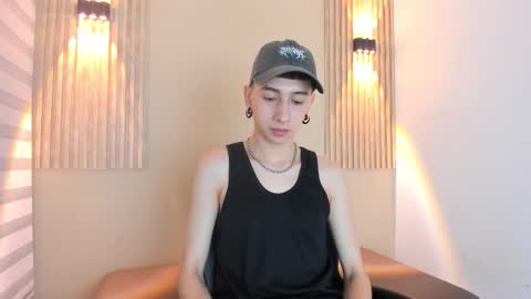 lian_cameron online show from February 4, 3:56 am