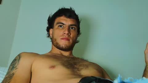 Lian Oconner online show from December 4, 1:59 am