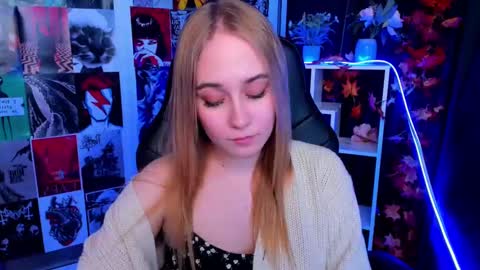 Liana online show from December 6, 5:09 am