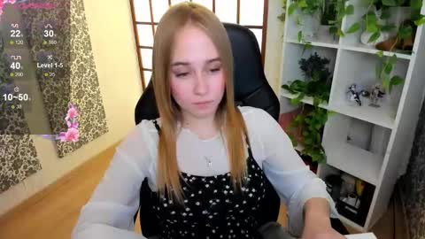 Liana online show from February 6, 3:59 am