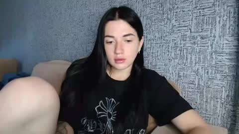 Snapshot of liana_diva chatting on June 3, 11:24 am liana_diva online show from June 3, 11:24 am