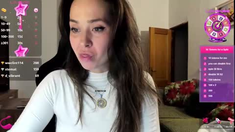 Snapshot of liaquinn chatting on February 18, 4:05 pm LiaQuinn online show from February 18, 4:05 pm