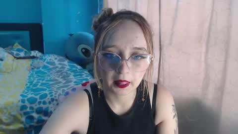 Lia Roberts online show from February 3, 12:03 pm