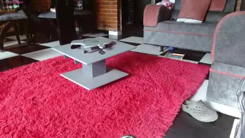 Snapshot of liarouse04 chatting on March 2, 12:56 pm Liarouse04 online show from March 2, 12:56 pm