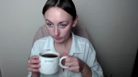 Lia online show from February 24, 1:09 pm