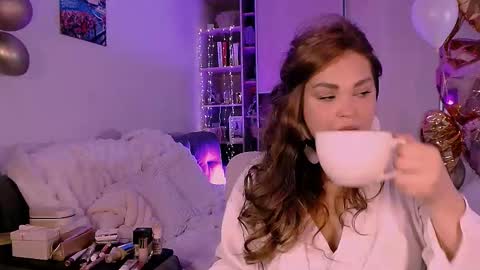 libra_mia online show from October 21, 4:46 am