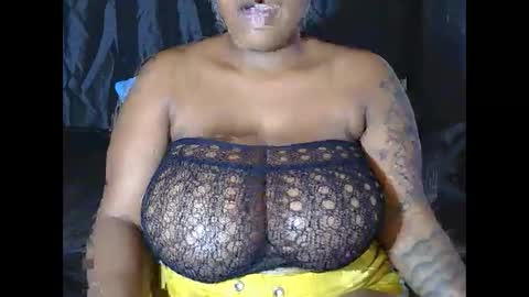 lickabletash98 online show from January 8, 3:39 pm