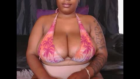 lickabletash98 online show from January 18, 9:13 am