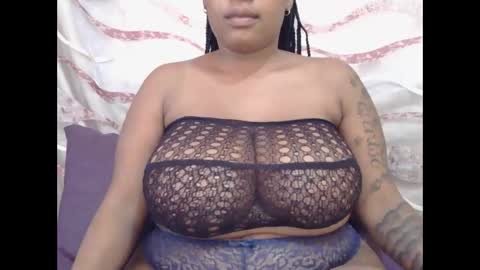 lickabletash98 online show from January 26, 3:38 am