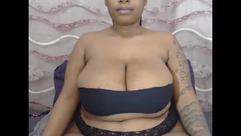 lickabletash98 online show from October 11, 7:34 pm