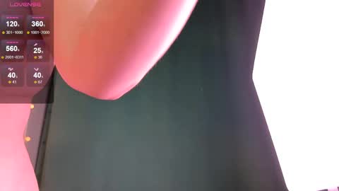 Olivia online show from March 27, 6:29 pm