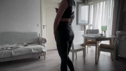 Snapshot of liferacw chatting on June 2, 11:34 am SofieXxxDoll online show from June 2, 11:34 am