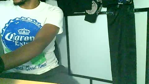 Snapshot of lightscamerawatchme chatting on October 26, 12:55 pm lightscamerawatchme online show from October 26, 12:55 pm