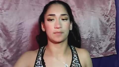 Snapshot of liia__strong chatting on October 25, 4:09 am LIIA online show from October 25, 4:09 am