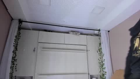 Snapshot of liiavega chatting on December 2, 11:37 am online show from December 2, 11:37 am