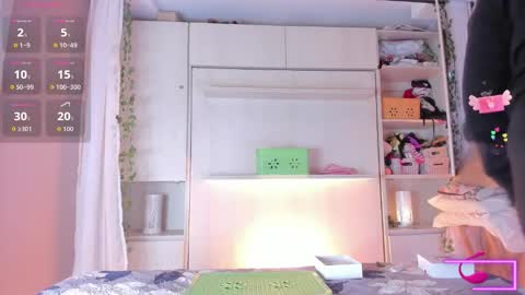 Snapshot of liiavega chatting on December 5, 11:41 am online show from December 5, 11:41 am