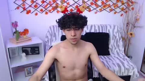 Snapshot of liil_boy chatting on December 3, 12:14 pm Lil Boy- online show from December 3, 12:14 pm