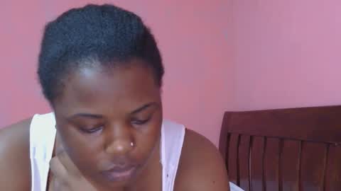 Snapshot of liilcutiee chatting on September 18, 10:56 pm Lily online show from September 18, 10:56 pm