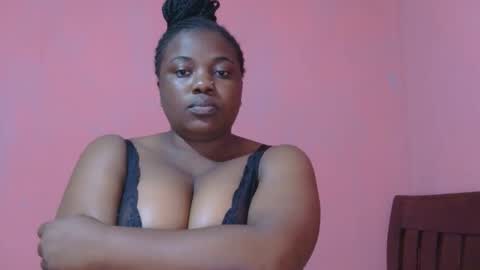 Snapshot of liilcutiee chatting on October 17, 10:12 pm Lily online show from October 17, 10:12 pm