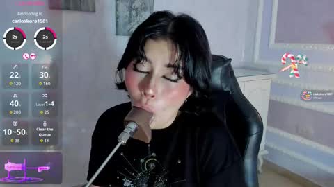 Snapshot of liily_hot chatting on September 17, 10:55 pm LIILY online show from September 17, 10:55 pm